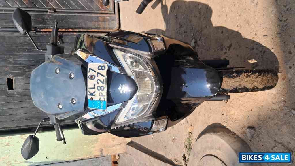 Black Suzuki Burgman Street