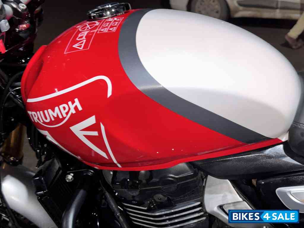 Triumph Speed 400 2025