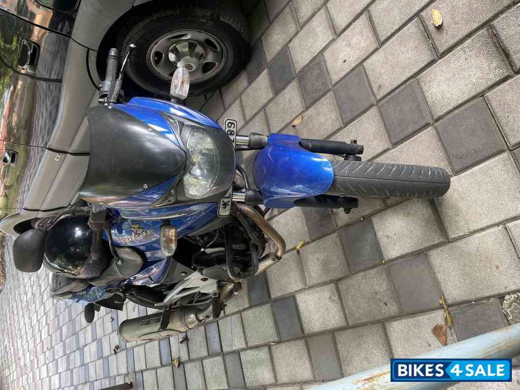 Blue Bajaj Pulsar 200 DTSi