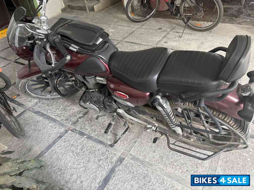Red Mettali Honda 2023 CB350 Hness DLX Pro
