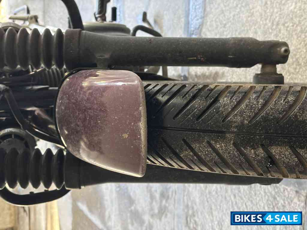 Red Mettali Honda 2023 CB350 Hness DLX Pro