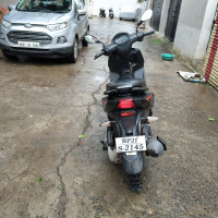 Aprilia SR 160 Carbon ABS