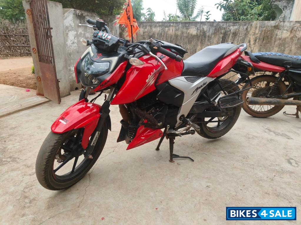 TVS Apache RTR 160 4V BS6