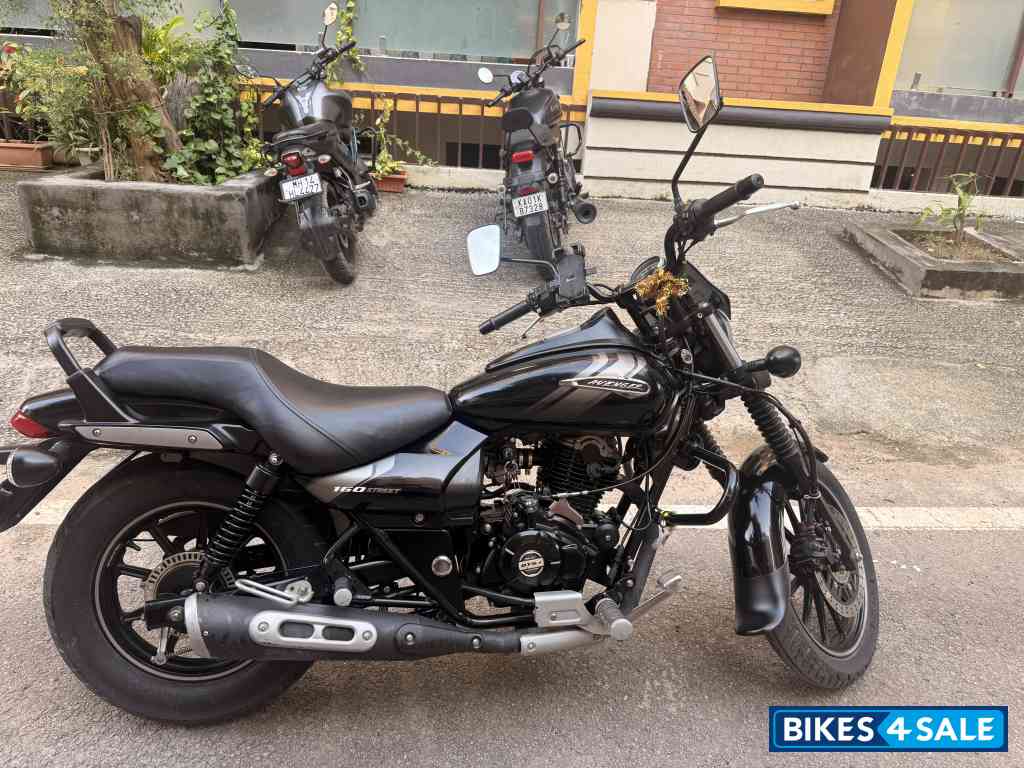 Bajaj Avenger Street 160