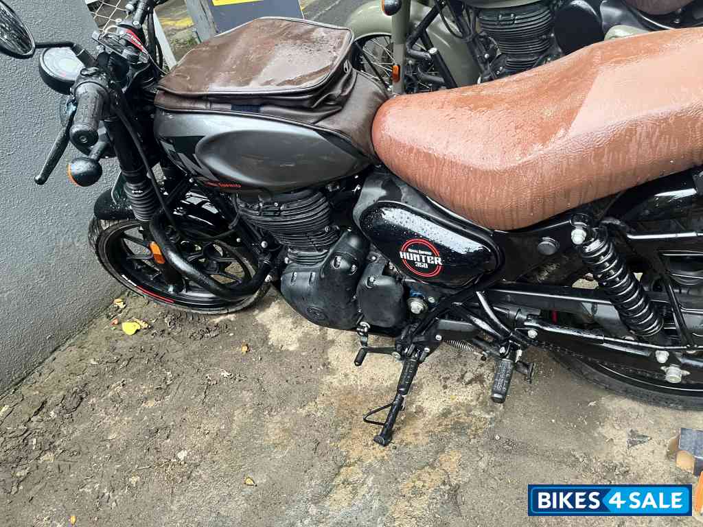 Dapper Grey Royal Enfield Hunter 350 Metro