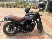 Dapper Grey Royal Enfield Hunter 350 Metro