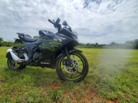 Sparkle Black Suzuki Gixxer SF BS6