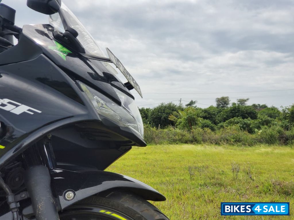 Sparkle Black Suzuki Gixxer SF BS6
