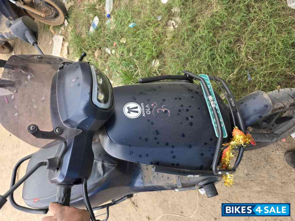 Midnight Blue Ola S1 Pro