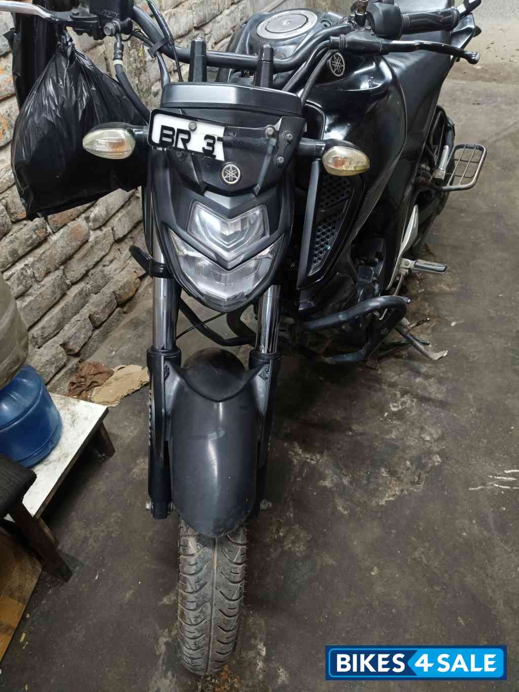 Yamaha FZ FI V2