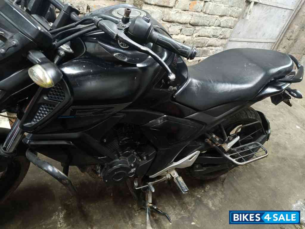 Yamaha FZ FI V2