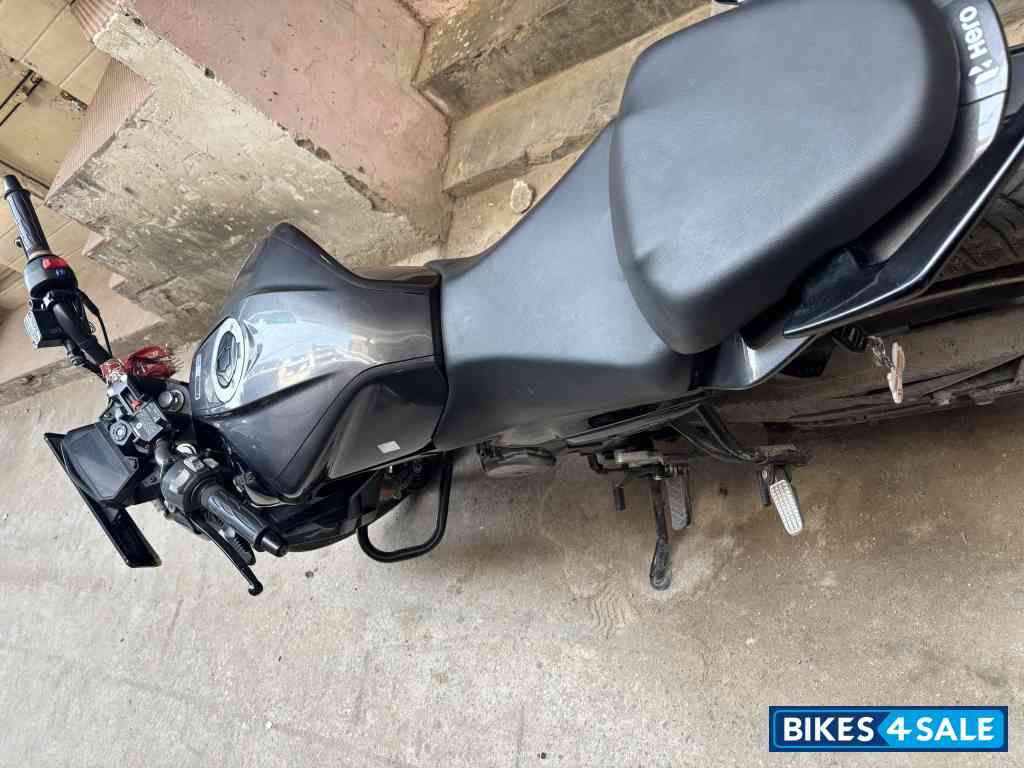 Black Hero Xtreme 125R Black Hero Xtreme 125R