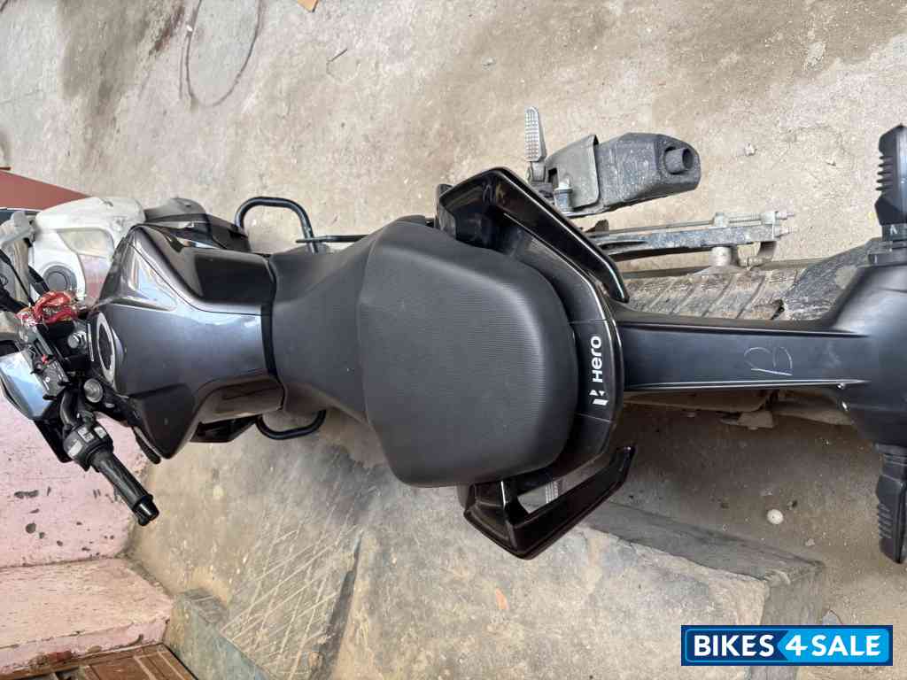 Black Hero Xtreme 125R Black Hero Xtreme 125R