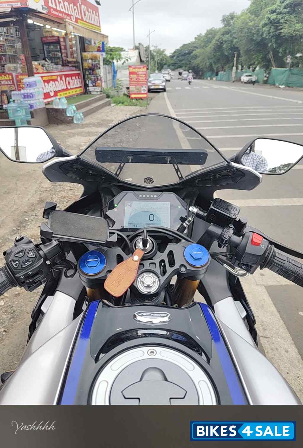 Yamaha R15M