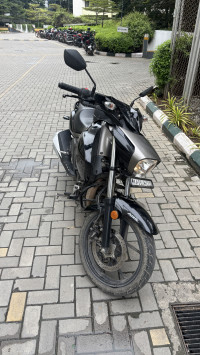 Black Suzuki Intruder 150 FI