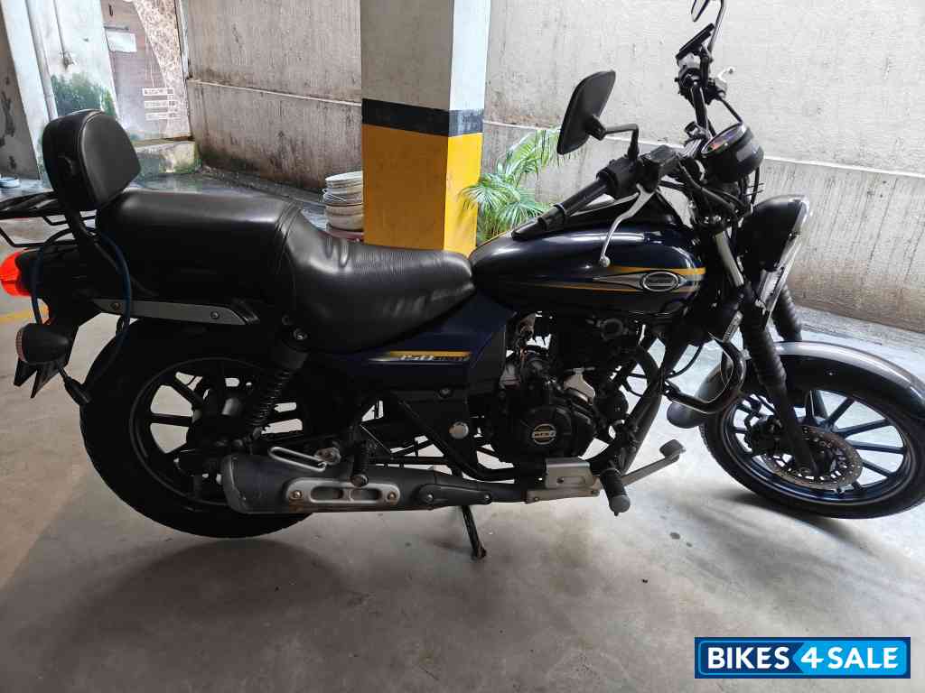 Bajaj Avenger Street 150