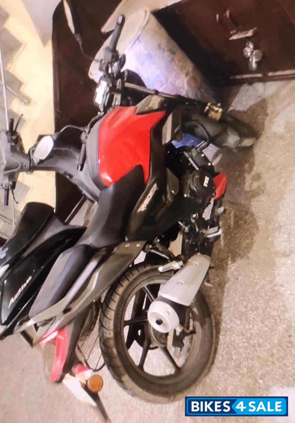 Striking Red TVS Raider Split Seat