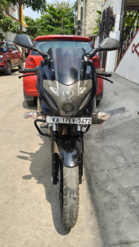 Black Bajaj Pulsar 220F