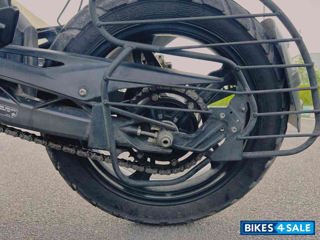 Racing Red BMW G 310 GS