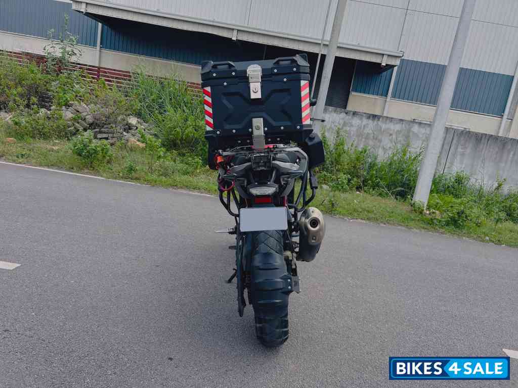 Racing Red BMW G 310 GS