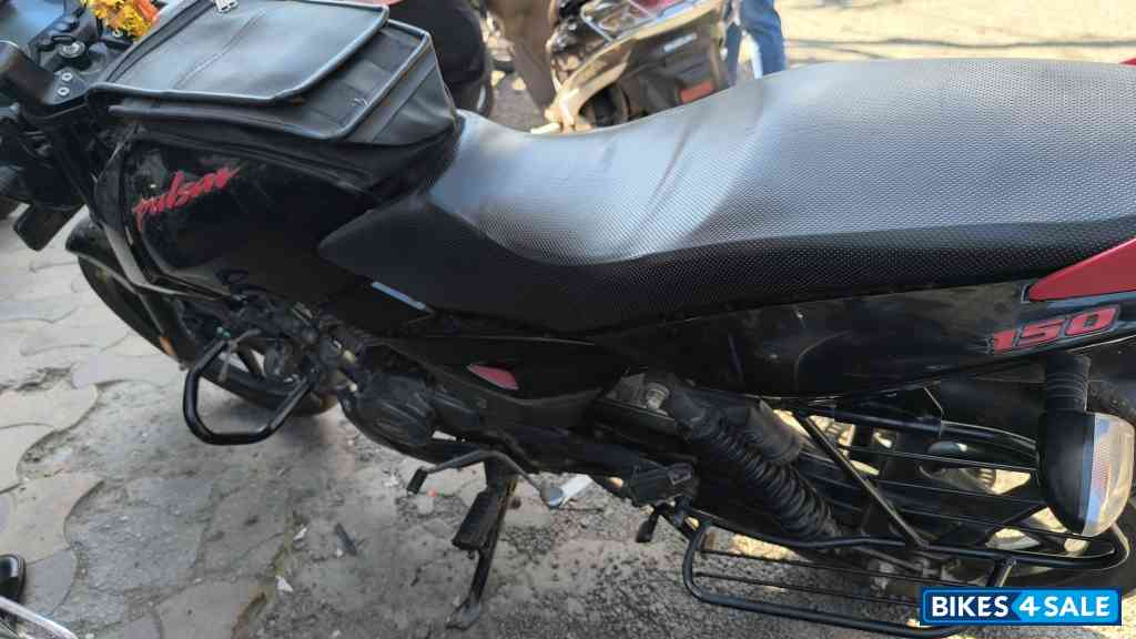 Bajaj Pulsar 150 Neon BS6 Bajaj Pulsar 150 Neon BS6