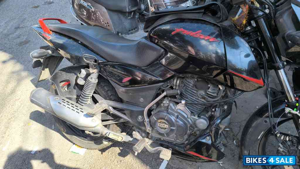 Bajaj Pulsar 150 Neon BS6 Bajaj Pulsar 150 Neon BS6
