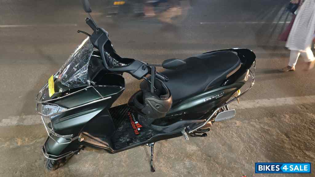 Suzuki Burgman Street