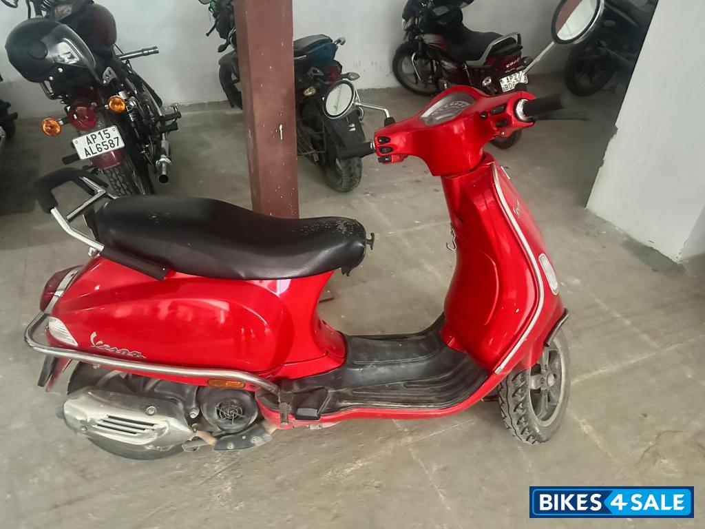 Red Dragon Vespa VXL 125 BS6