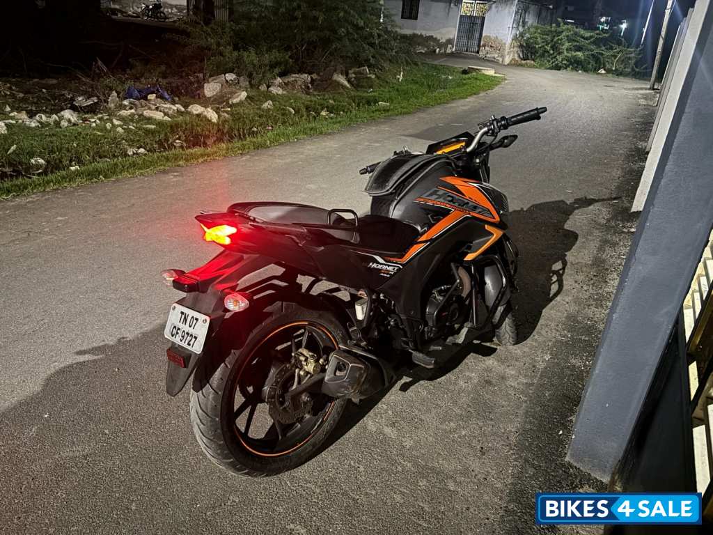 Honda CB Hornet 160R ABS