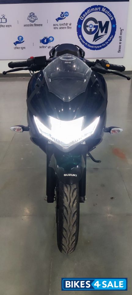 Black Suzuki Gixxer SF BS6