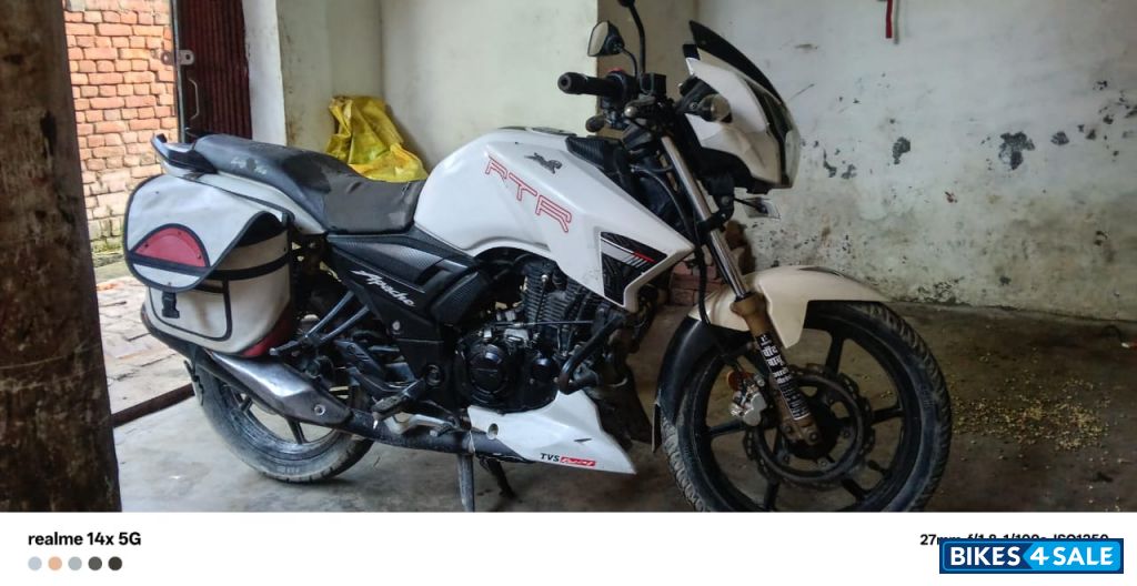 TVS Apache RTR 180 BS6