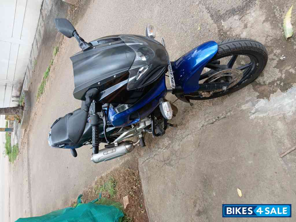 Bajaj Pulsar 220 DTSi