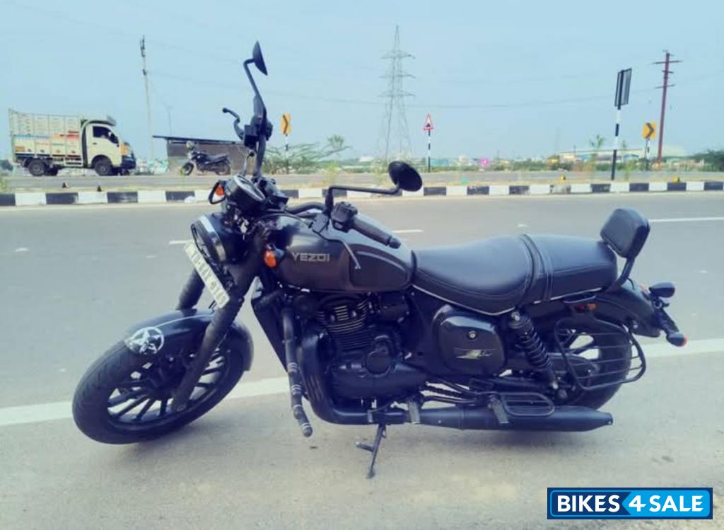 Smoke Grey Yezdi Roadster Chrome