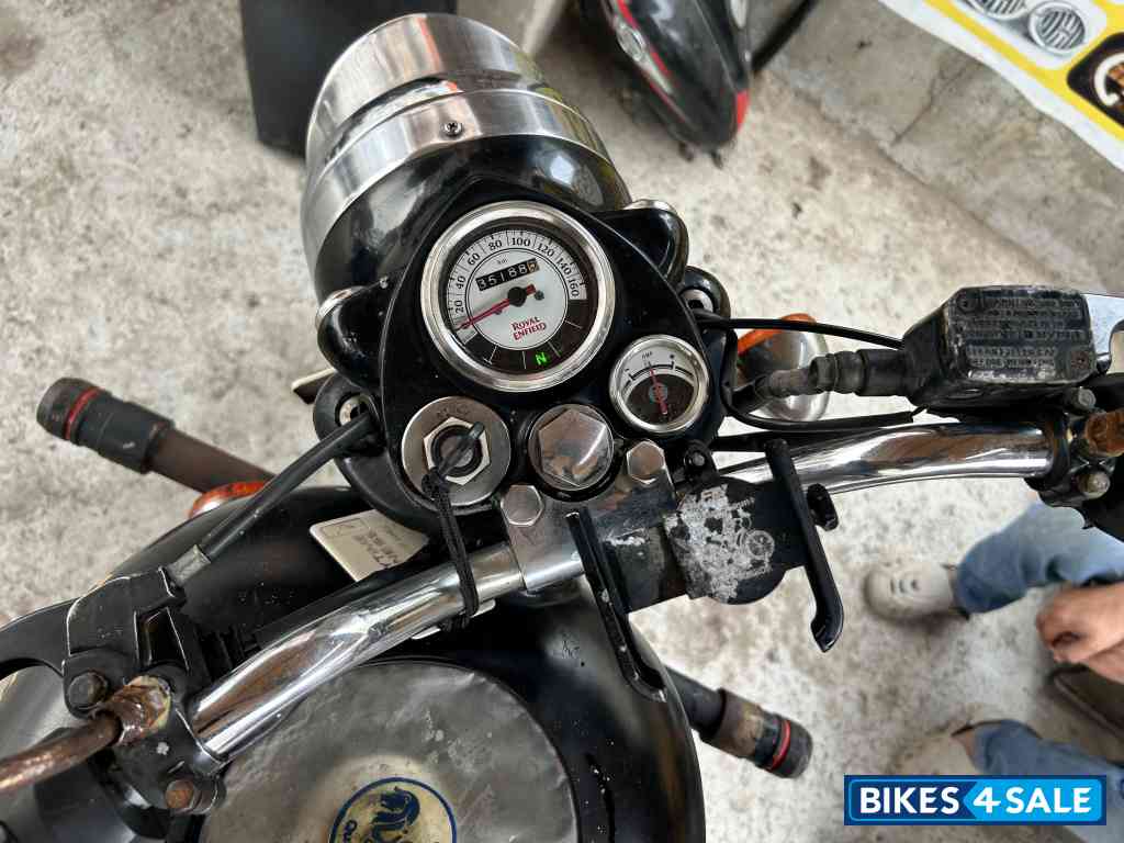 Black Royal Enfield Classic 350