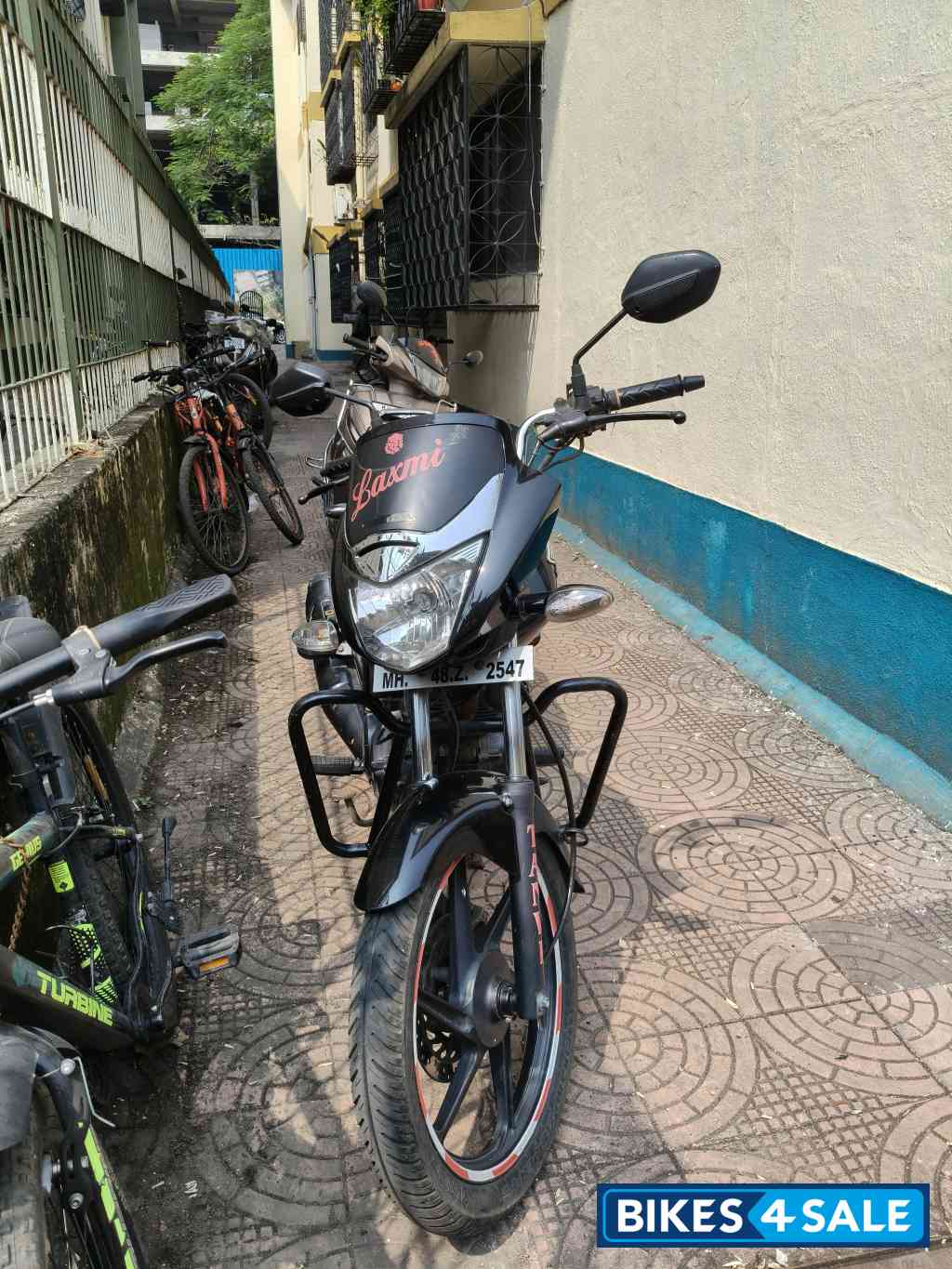 Black Honda CB Unicorn