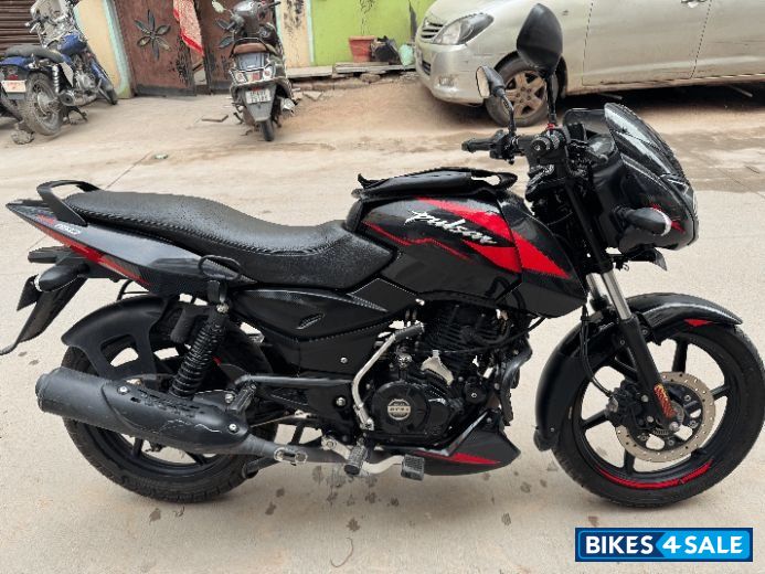 Bajaj Pulsar 150 BS6