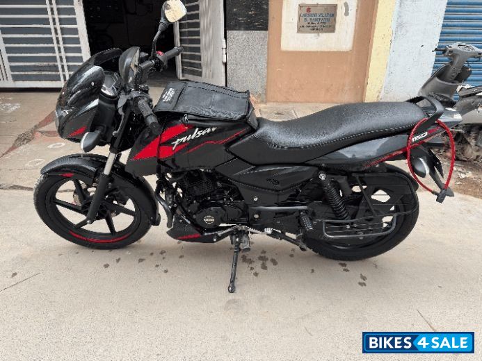 Bajaj Pulsar 150 BS6