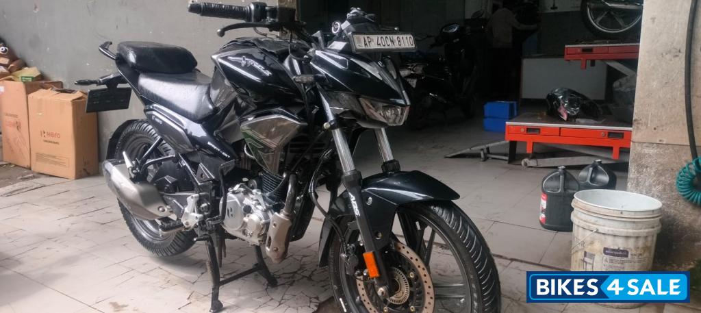 Black Hero Xtreme 125R