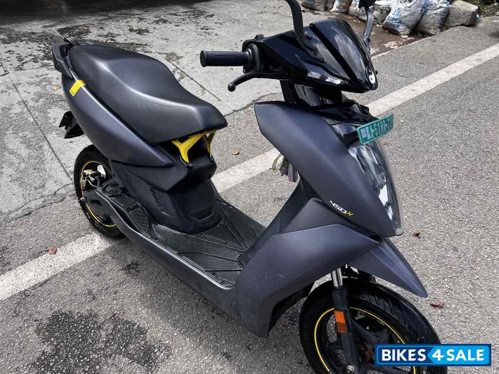 Space Grey Ather 450X