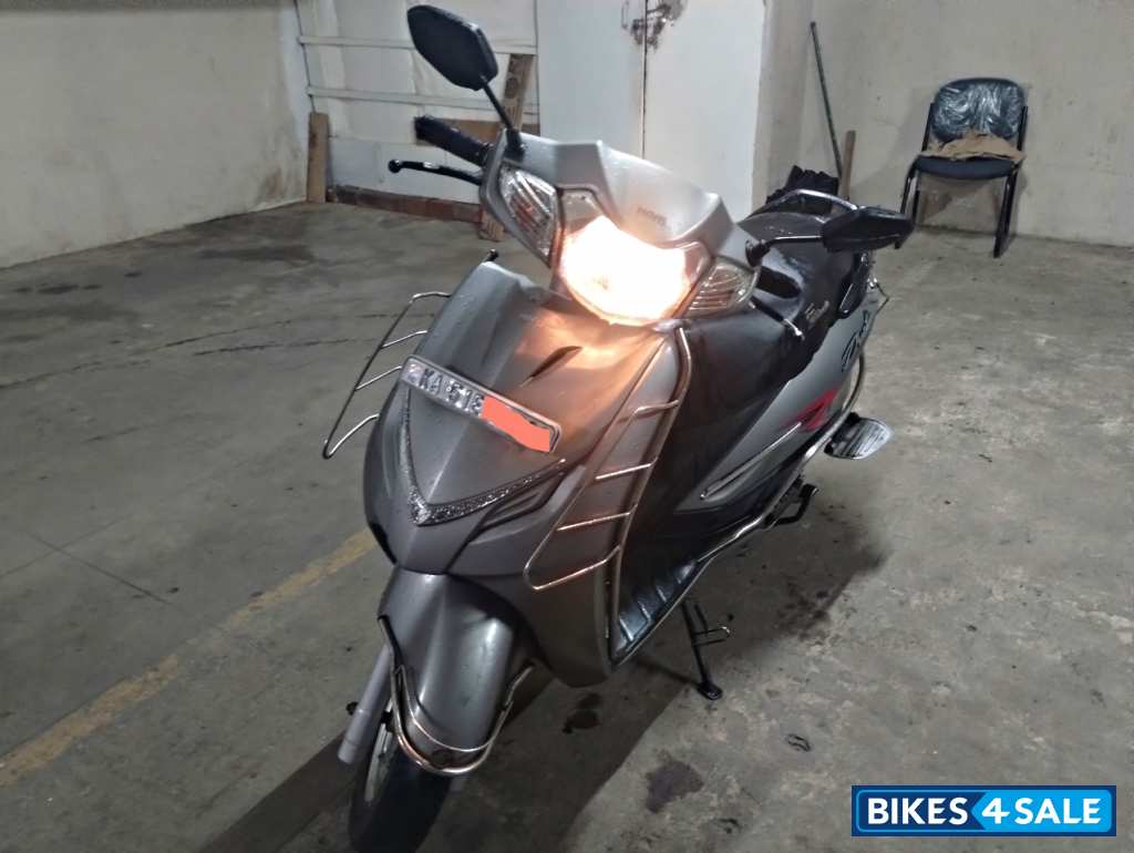 Phantom Grey Hero Duet 110 Phantom Grey Hero Duet 110