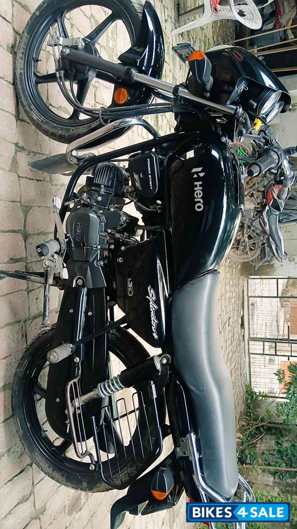 Black Hero Splendor Plus i3s Black and Accent