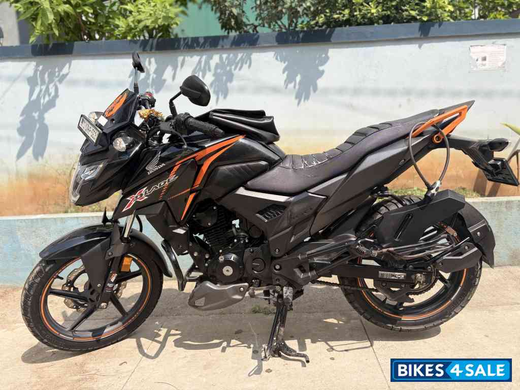 Honda XBlade BS6