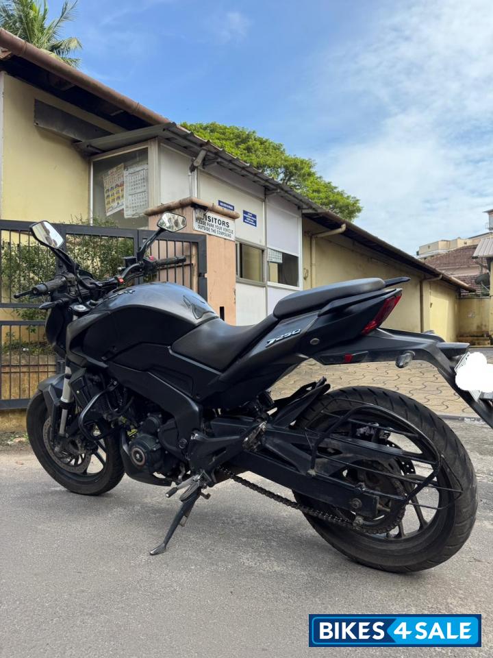 Charcoal Black Bajaj Dominar 250