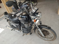 Black Royal Enfield Thunderbird 350
