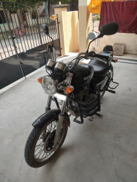 Black Royal Enfield Thunderbird 350