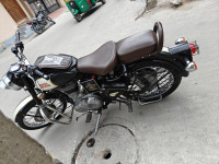 Black Royal Enfield Classic 500