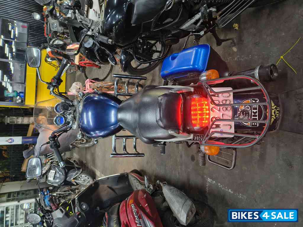 Ocean Blue Royal Enfield Thunderbird 350 Ocean Blue Royal Enfield Thunderbird 350