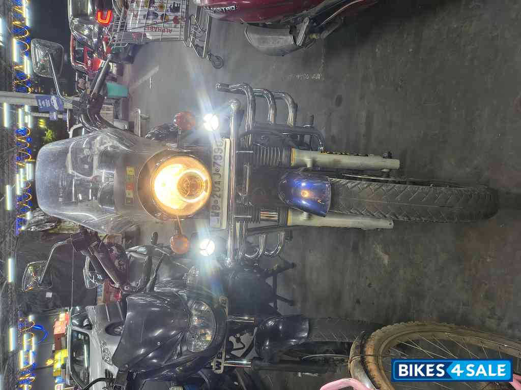 Ocean Blue Royal Enfield Thunderbird 350 Ocean Blue Royal Enfield Thunderbird 350