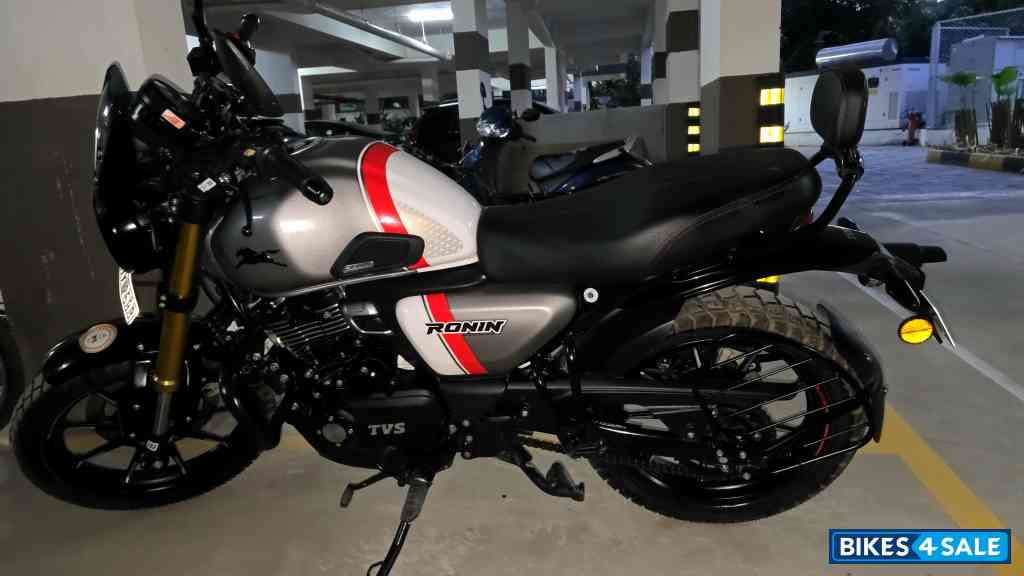 TVS Ronin TD Special Edition