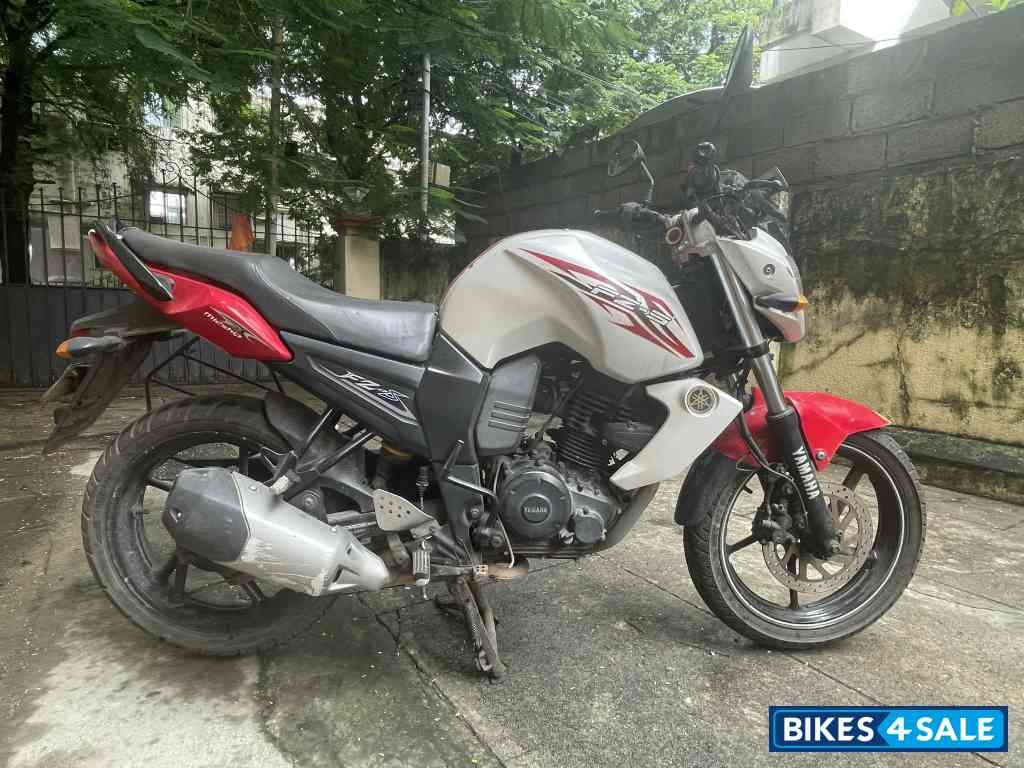 Yamaha FZ-S